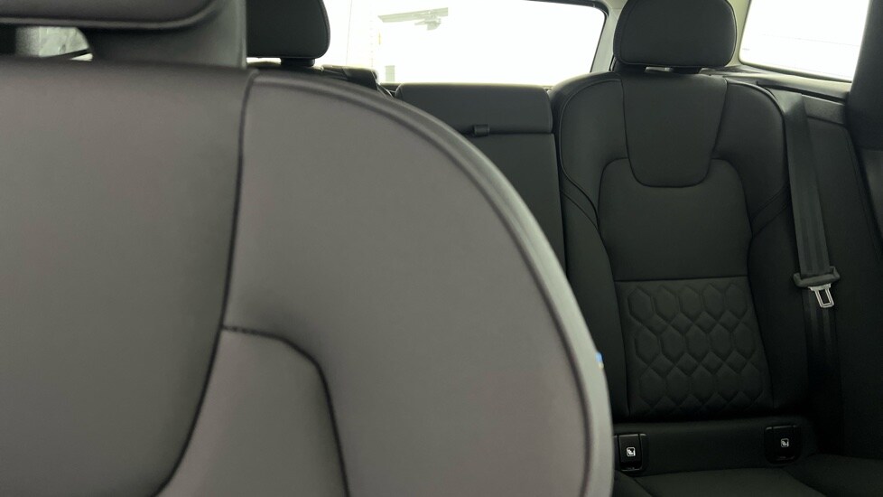 Used Volvo XC60 2025 for sale - 77178216: Photo 37