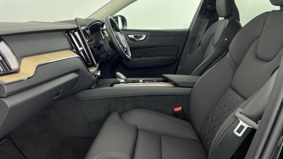 Used Volvo XC60 2025 for sale - 77178216: Photo 59