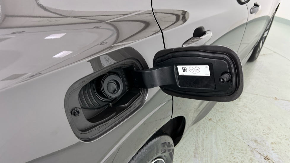 Used Volvo XC60 2023 for sale - 76738194: Photo 16