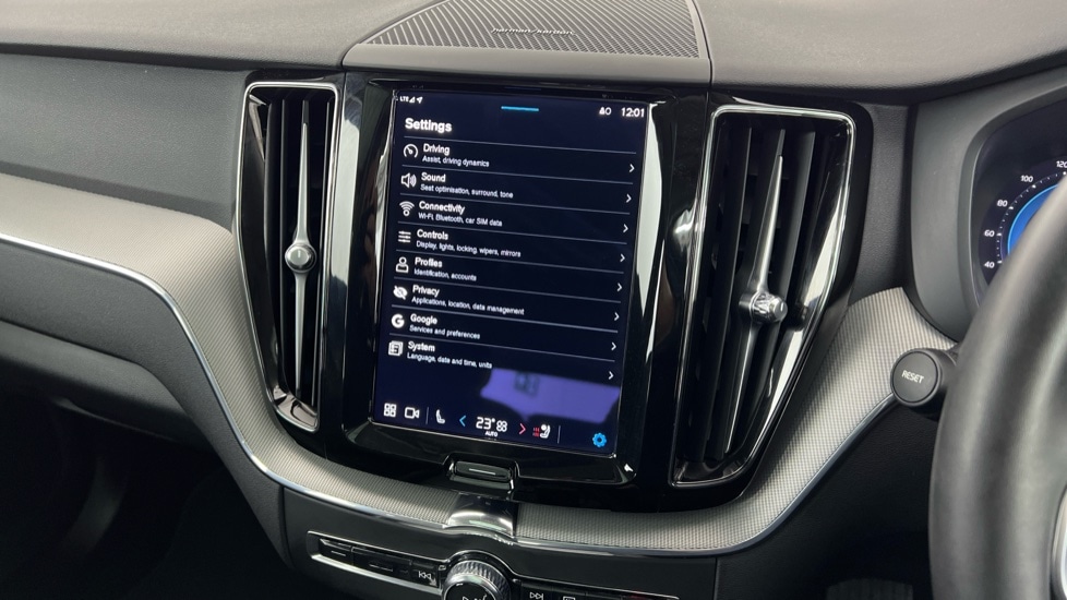 Used Volvo XC60 2023 for sale - 76738194: Photo 17