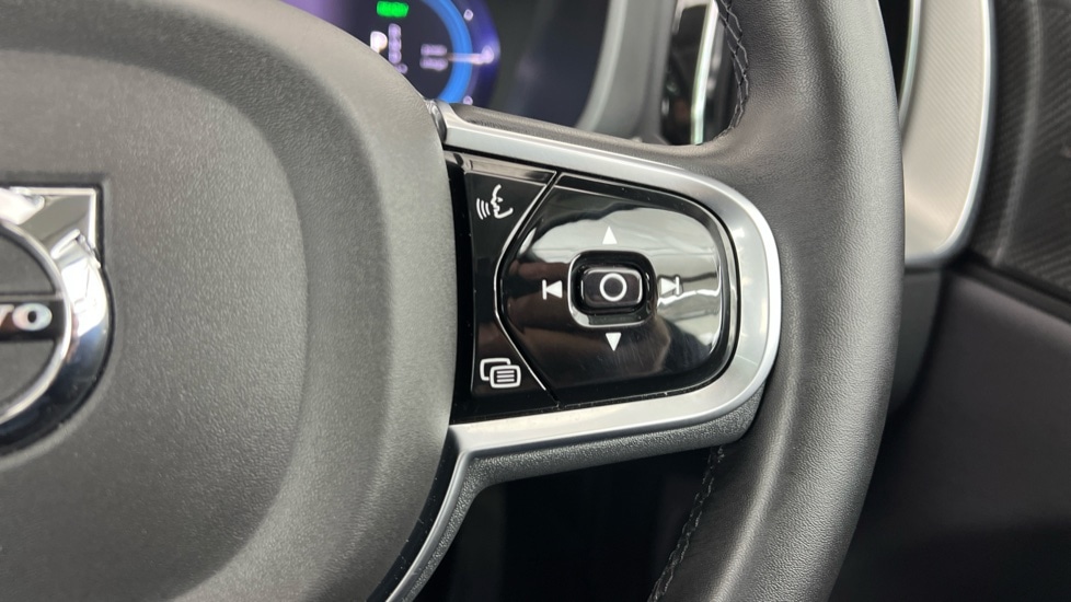 Used Volvo XC60 2023 for sale - 76738194: Photo 22