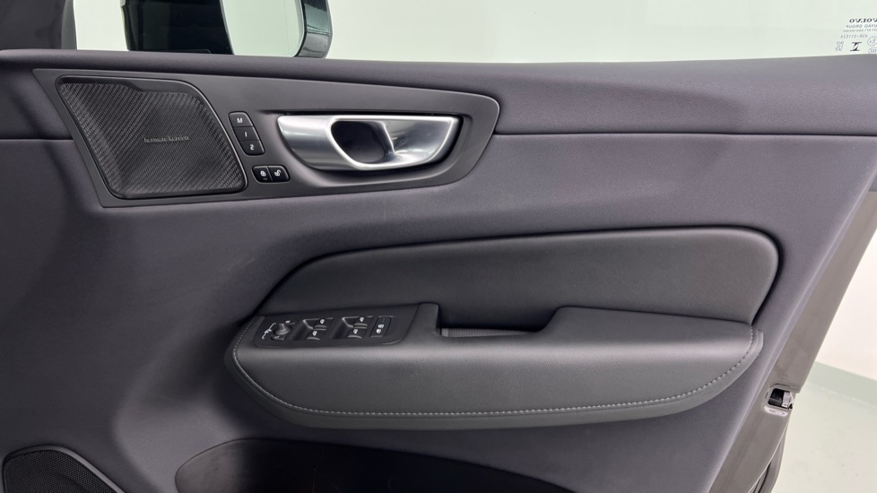 Used Volvo XC60 2023 for sale - 76738194: Photo 29