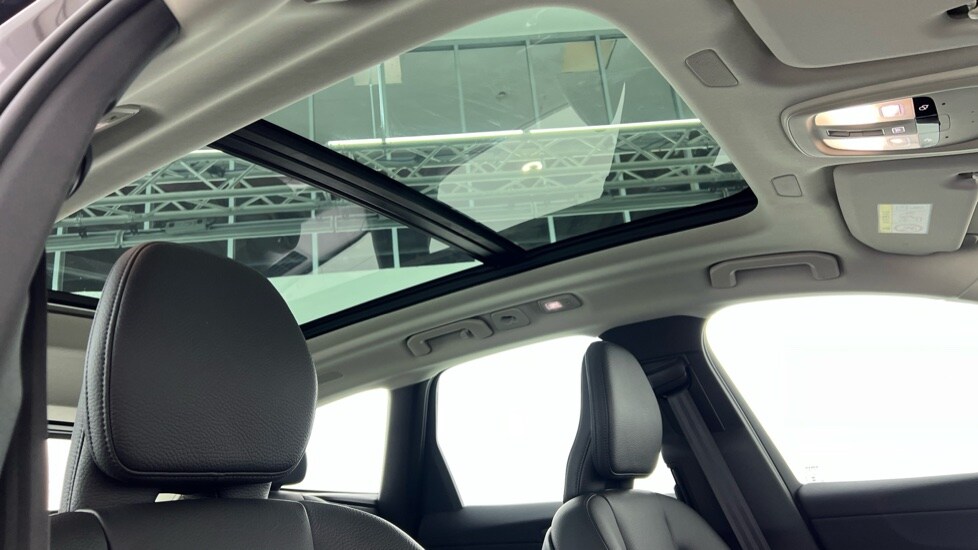 Used Volvo XC60 2023 for sale - 76738194: Photo 31