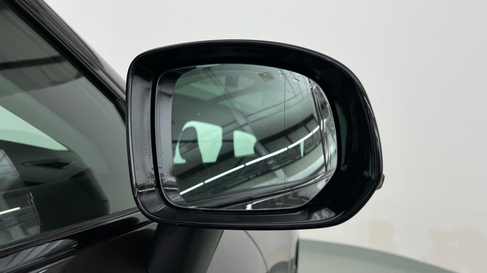 Used Volvo XC60 2023 for sale - 76738194: Photo 32