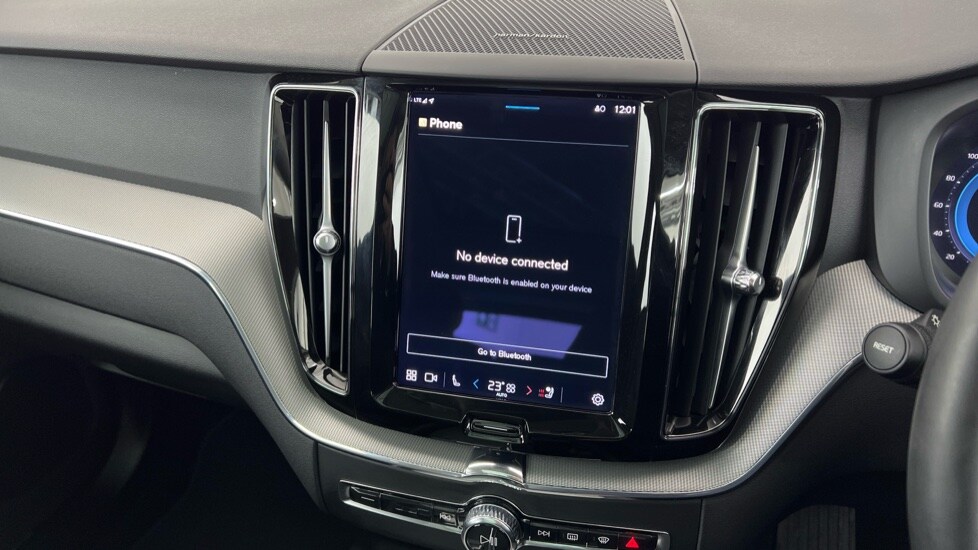 Used Volvo XC60 2023 for sale - 76738194: Photo 44