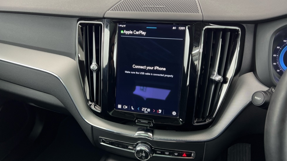 Used Volvo XC60 2023 for sale - 76738194: Photo 45