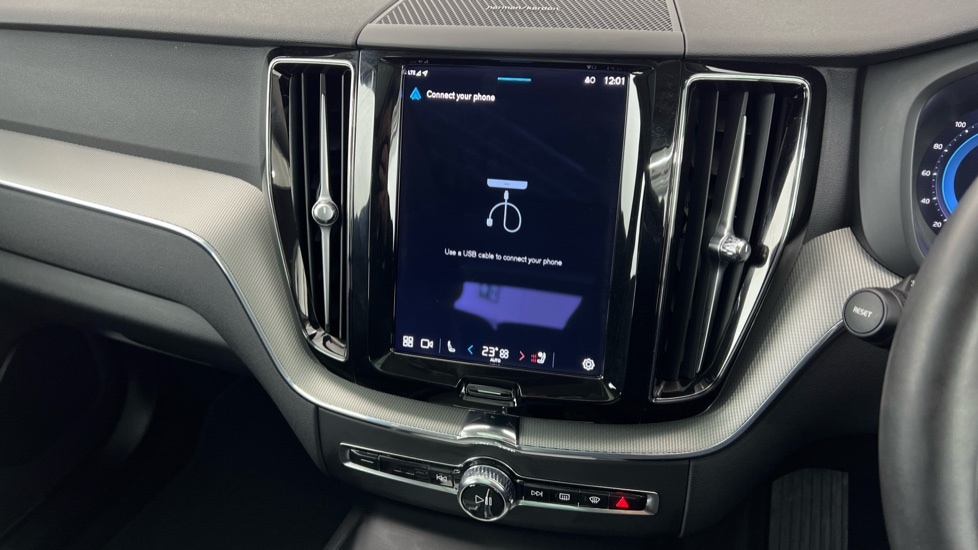 Used Volvo XC60 2023 for sale - 76738194: Photo 46