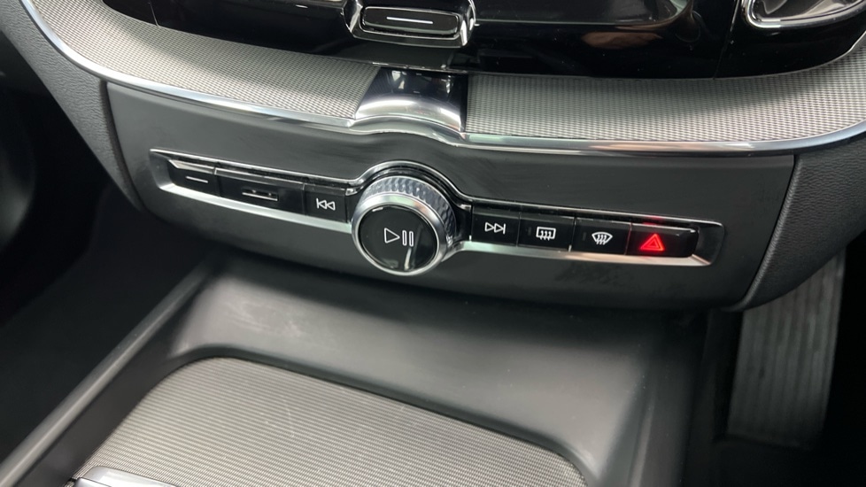 Used Volvo XC60 2023 for sale - 76738194: Photo 48