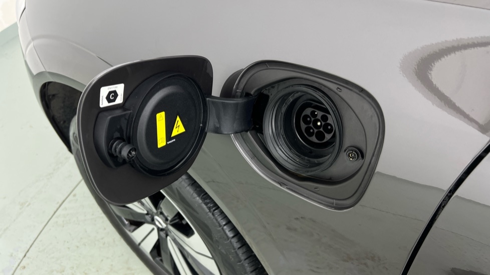 Used Volvo XC60 2023 for sale - 76738194: Photo 64