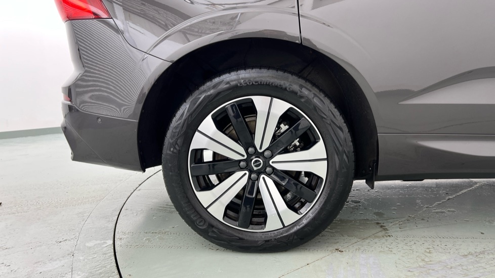 Used Volvo XC60 2023 for sale - 76738194: Photo 9