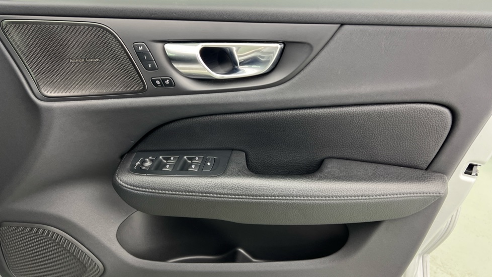 Used Volvo V60 2022 for sale - 77095361: Photo 29