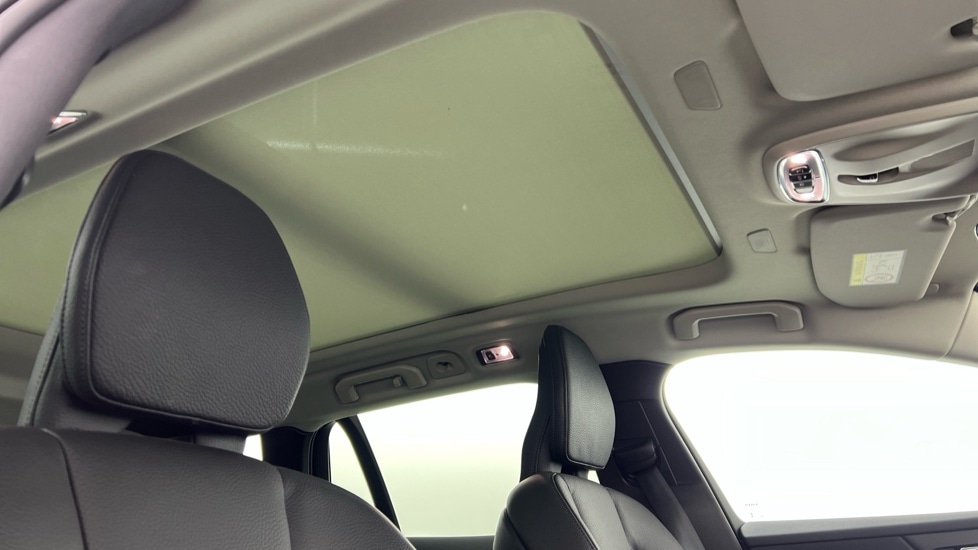 Used Volvo V60 2022 for sale - 77095361: Photo 31