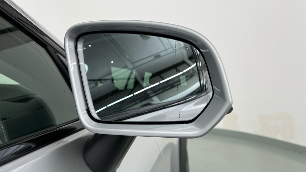 Used Volvo V60 2022 for sale - 77095361: Photo 32