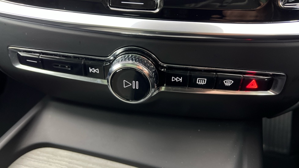 Used Volvo V60 2022 for sale - 77095361: Photo 46