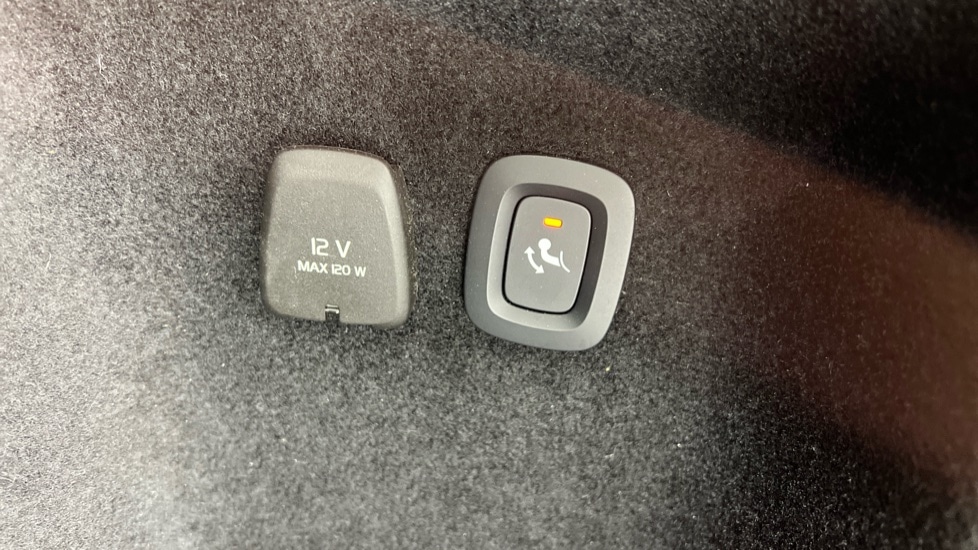 Used Volvo V60 2022 for sale - 77095361: Photo 53