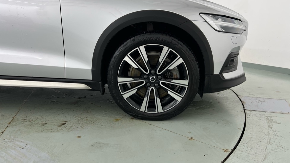 Used Volvo V60 2022 for sale - 77095361: Photo 63