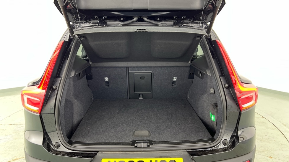 Used Volvo XC40 2023 for sale - 77978996: Photo 13