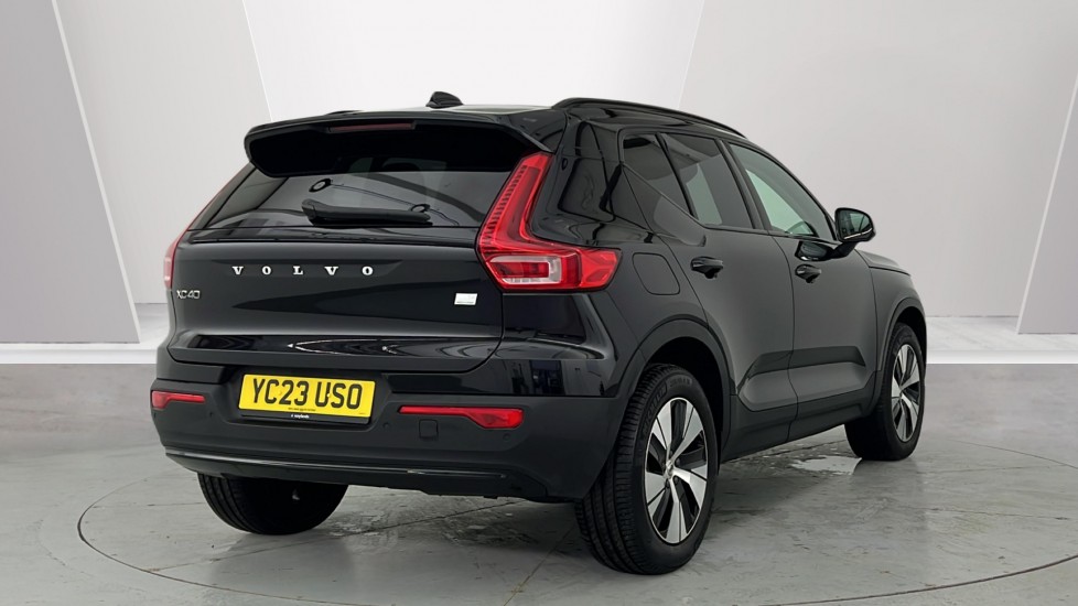 Used Volvo XC40 2023 for sale - 77978996: Photo 2