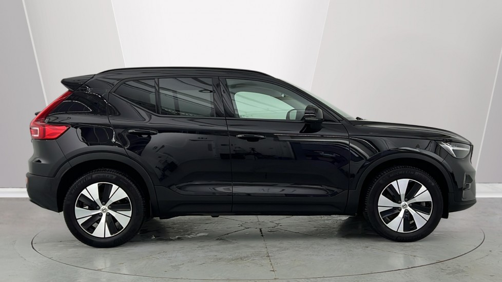 Used Volvo XC40 2023 for sale - 77978996: Photo 3