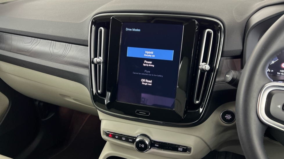 Used Volvo XC40 2023 for sale - 77978996: Photo 49