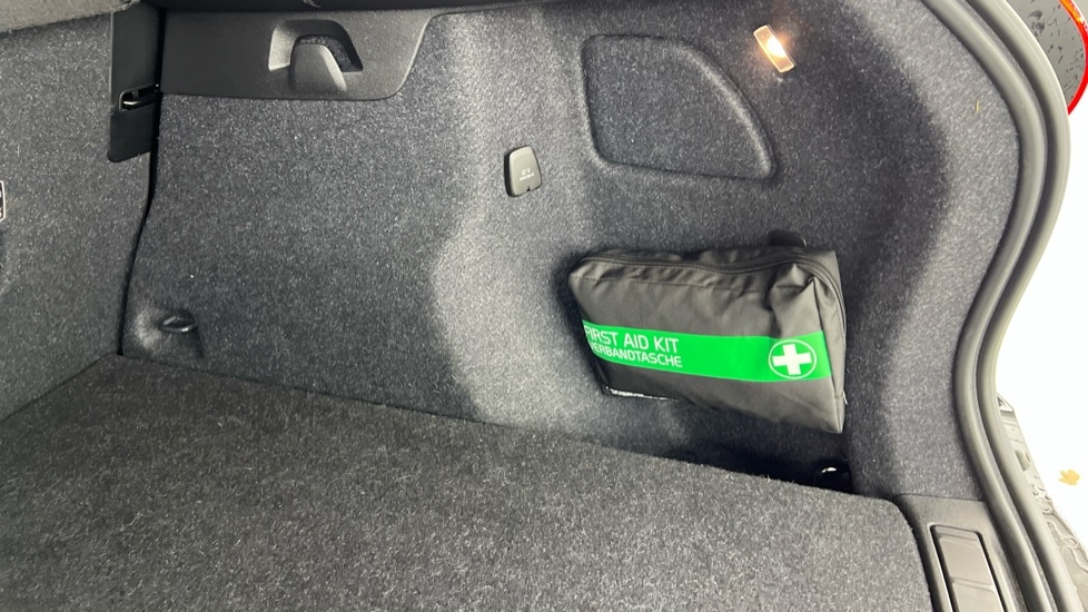 Used Volvo XC40 2023 for sale - 77978996: Photo 58