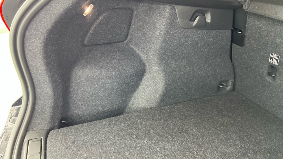 Used Volvo XC40 2023 for sale - 77978996: Photo 59