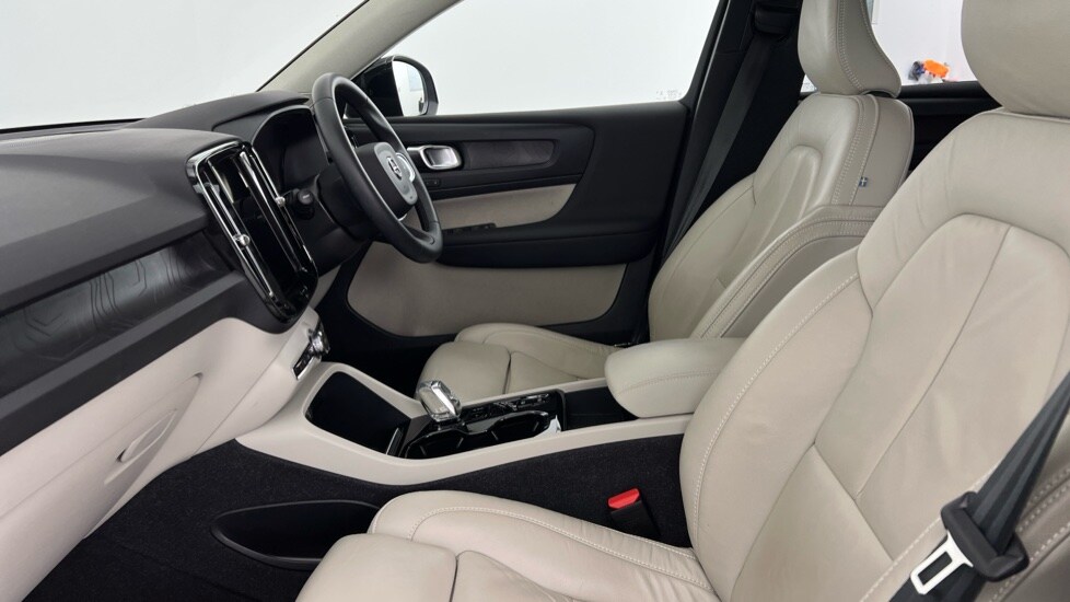 Used Volvo XC40 2023 for sale - 77978996: Photo 63