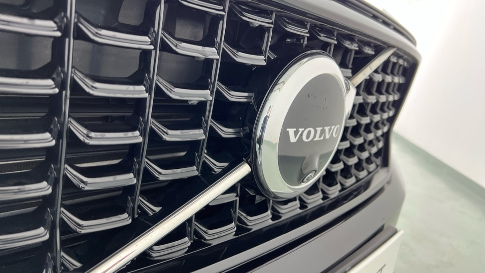 Used Volvo XC40 2023 for sale - 77978996: Photo 67