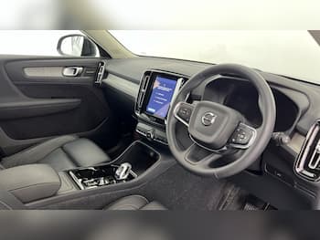 Used Volvo XC40 2023 for sale - 79712791: Photo