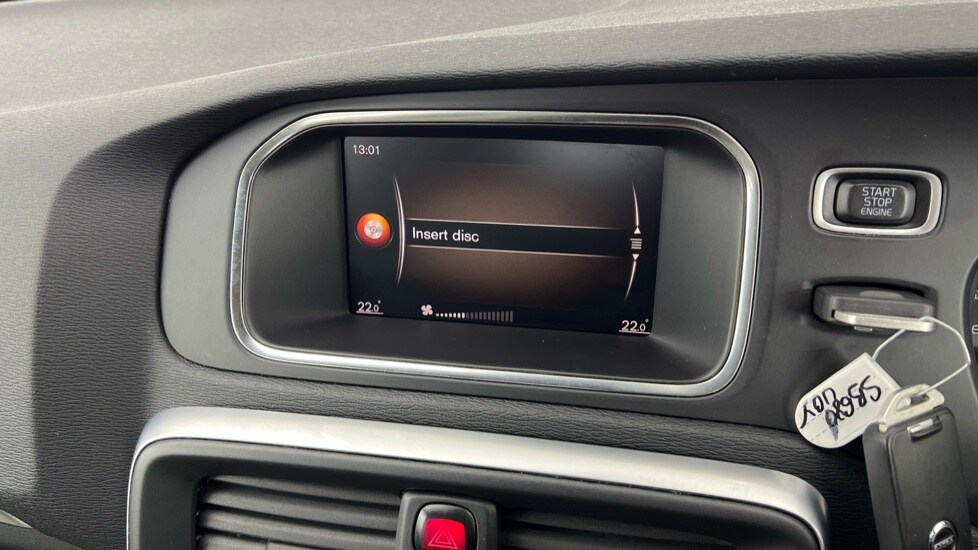 Used Volvo V40 2018 for sale - 77810235: Photo 38