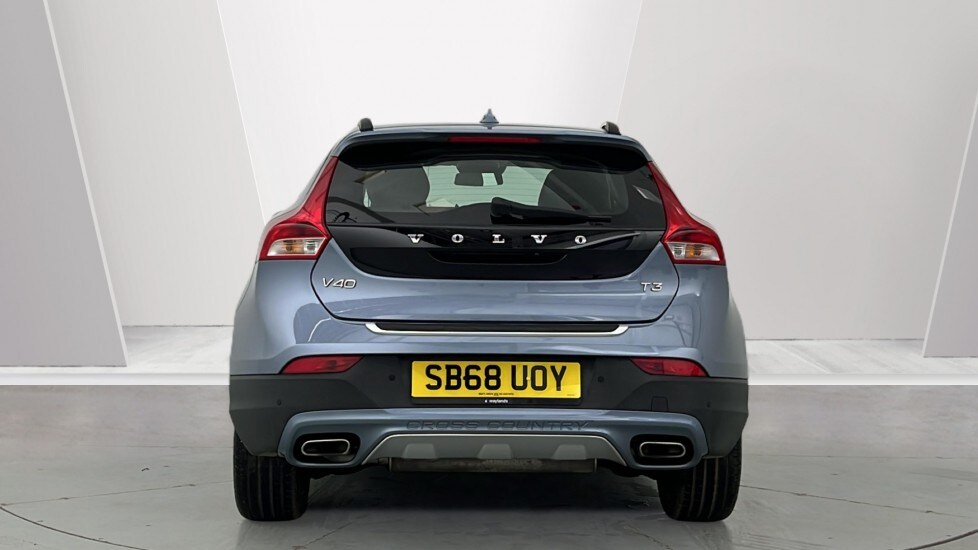 Used Volvo V40 2018 for sale - 77810235: Photo 7