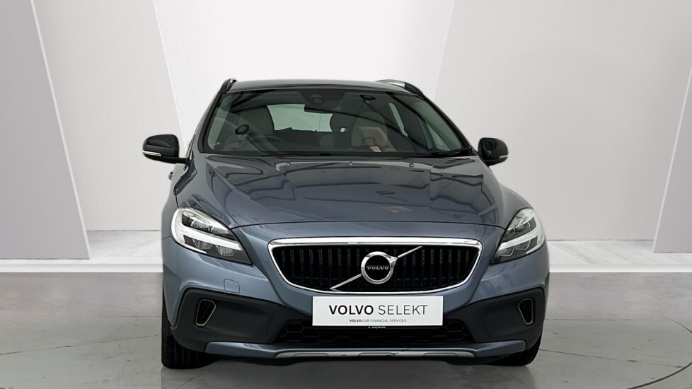 Used Volvo V40 2018 for sale - 77810235: Photo 8