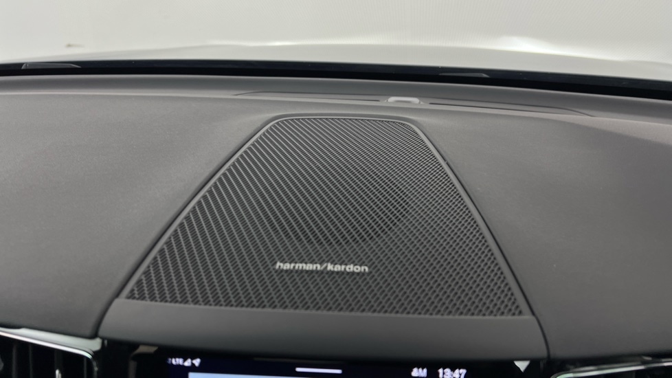 Used Volvo XC60 2023 for sale - 78008981: Photo 26