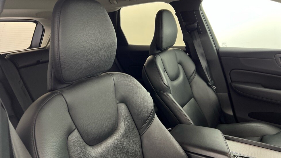 Used Volvo XC60 2023 for sale - 78008981: Photo 31