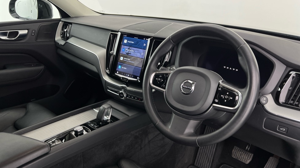 Used Volvo XC60 2023 for sale - 78008981: Photo 4