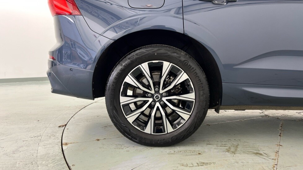 Used Volvo XC60 2023 for sale - 78008981: Photo 9