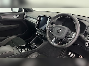 Used Volvo XC40 2020 for sale - 77826511: Photo