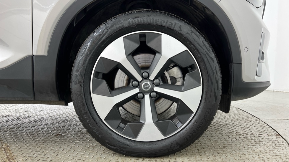 Used Volvo XC40 2023 for sale - 77732392: Photo 16