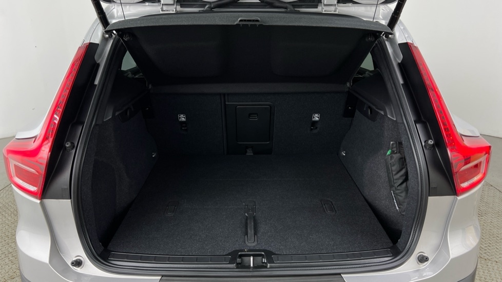 Used Volvo XC40 2023 for sale - 77732392: Photo 17