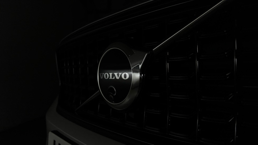 Used Volvo XC40 2023 for sale - 77732392: Photo 35