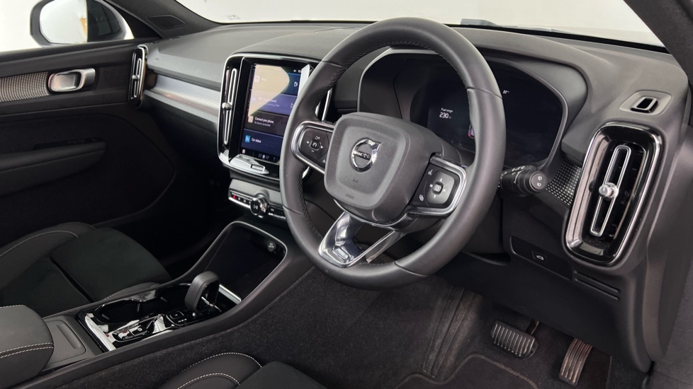 Used Volvo XC40 2023 for sale - 77732392: Photo 5