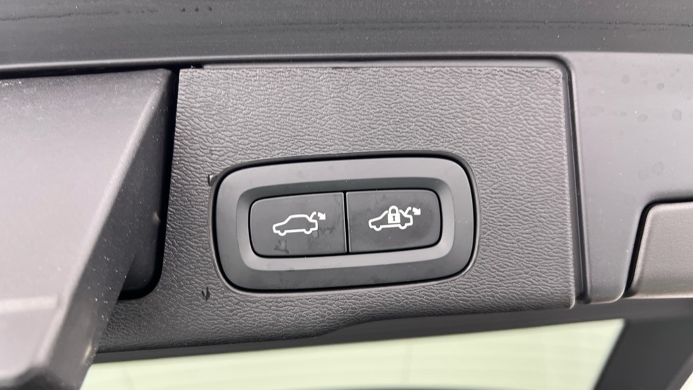 Used Volvo XC60 2024 for sale - 76095938: Photo 34