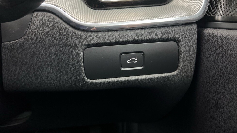 Used Volvo XC60 2024 for sale - 76095938: Photo 50