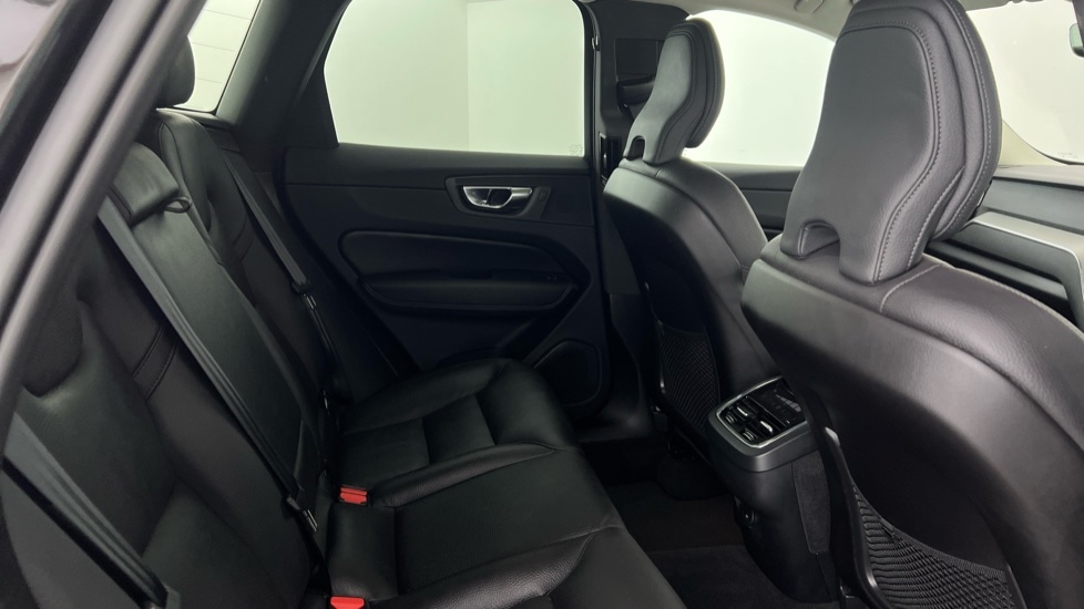 Used Volvo XC60 2024 for sale - 76095938: Photo 6