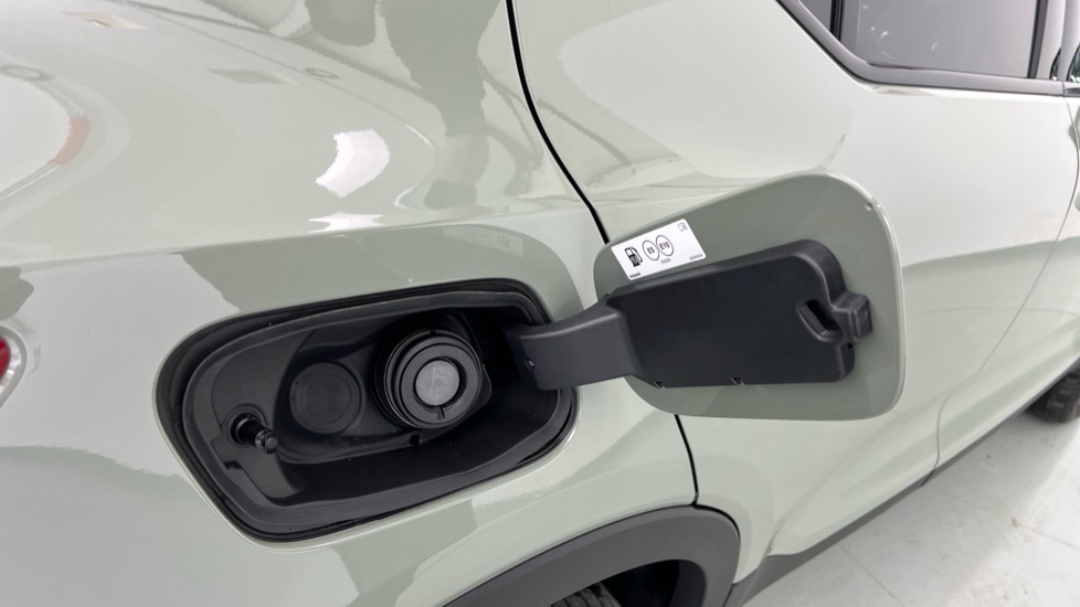 Used Volvo XC40 2025 for sale - 76116866: Photo 16