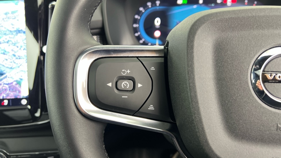 Used Volvo XC40 2025 for sale - 76116866: Photo 21