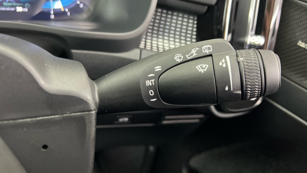 Used Volvo XC40 2025 for sale - 76116866: Photo 23