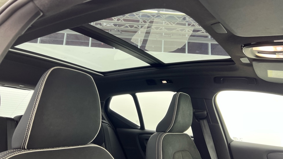 Used Volvo XC40 2025 for sale - 76116866: Photo 31