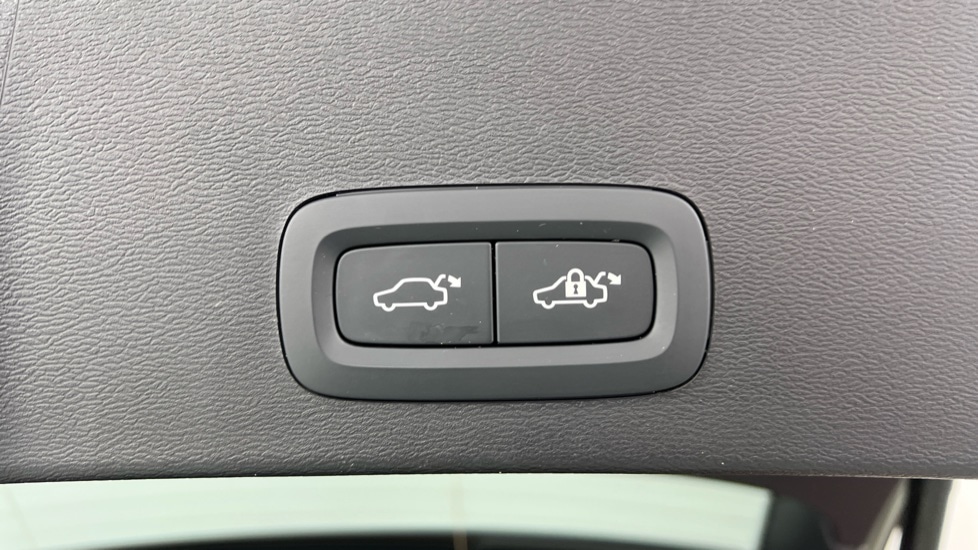 Used Volvo XC40 2025 for sale - 76116866: Photo 35