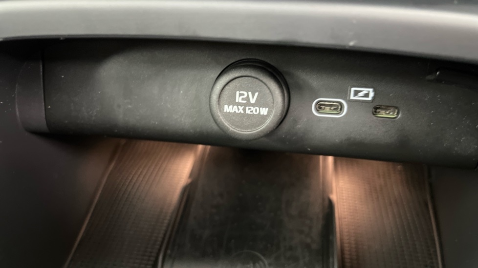 Used Volvo XC40 2025 for sale - 76116866: Photo 49